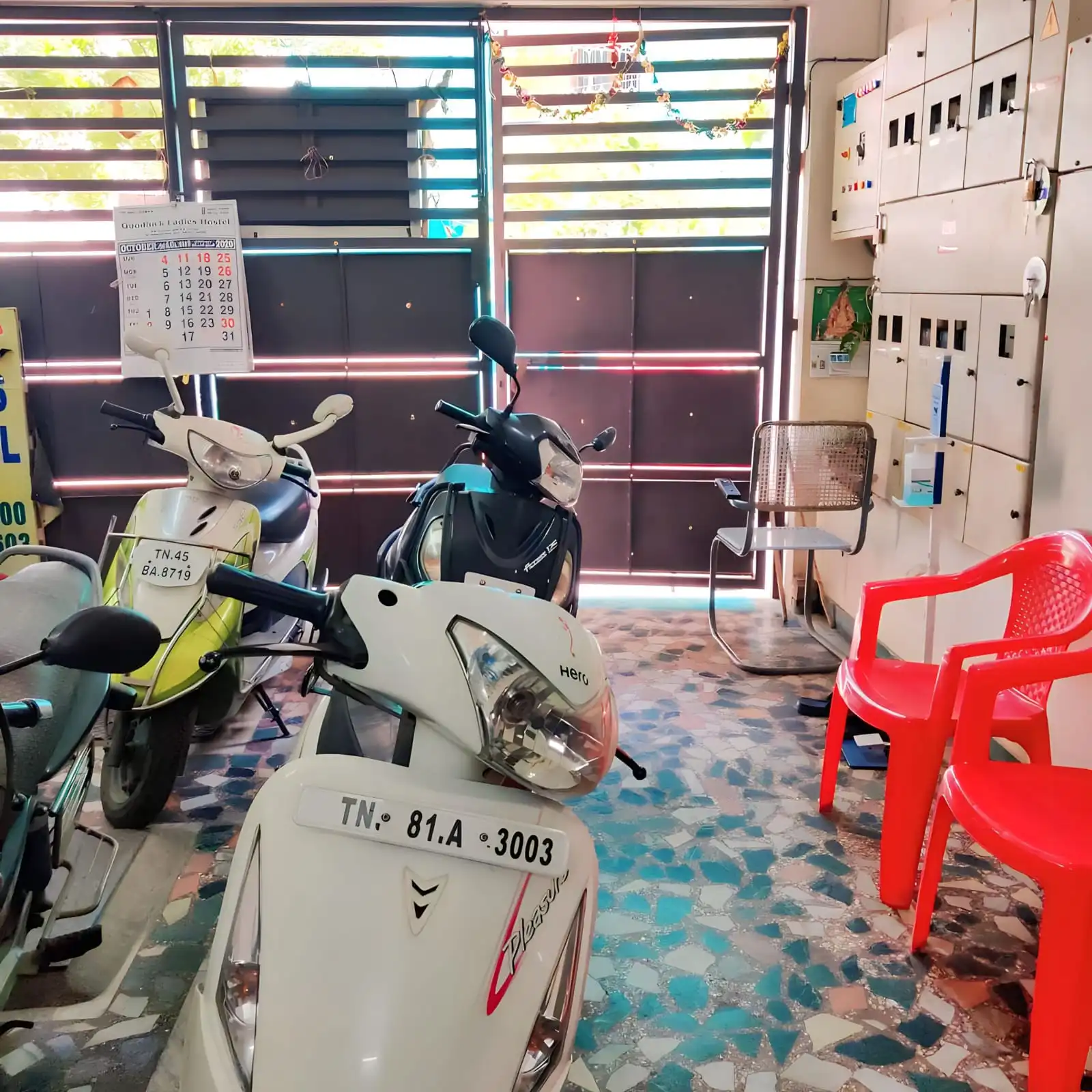 Best Ladies hostel parking